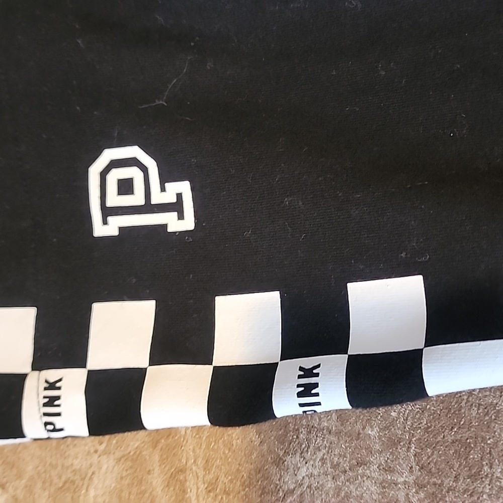 Hard To Find Pink VS White and Black Checkerd Leggings. Size: S - Picture 8 of 12
